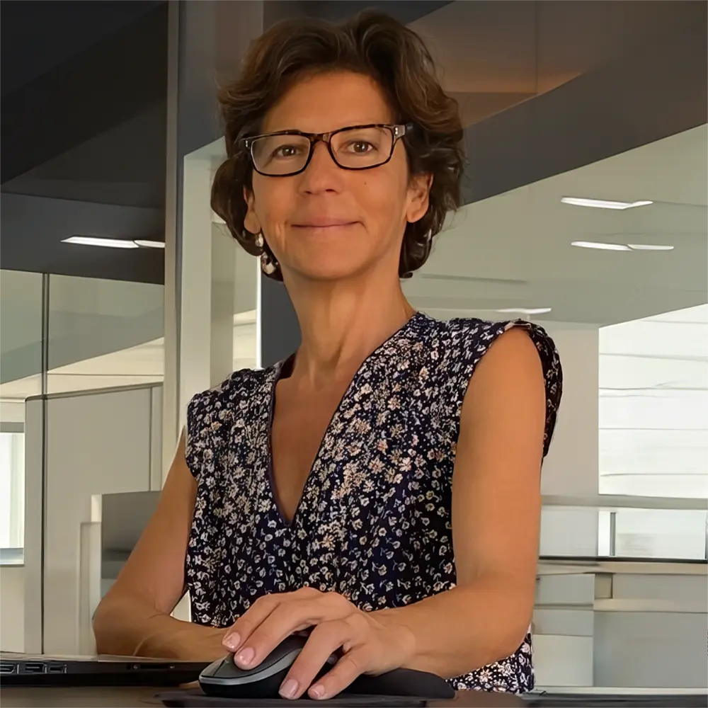 Agence de communication Com' la lionne photographie CEO Ariella Militeano Agence de communication Com' la lionne photographie CEO Ariella Militeano